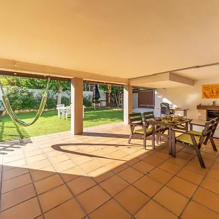 Holiday House Jessica Апартаменты
