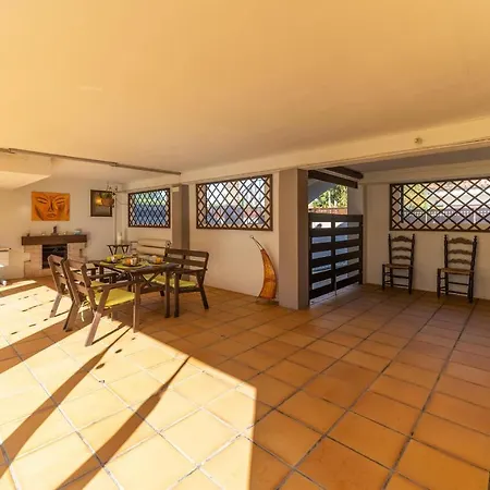 Holiday House Jessica Апартаменты